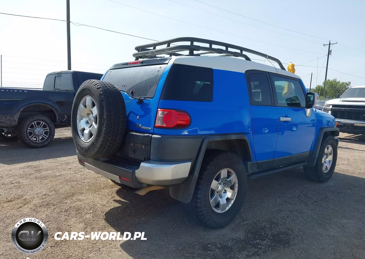 2007 Toyota Fj Cruiser VIN:JTEZU11F570018178 - 4