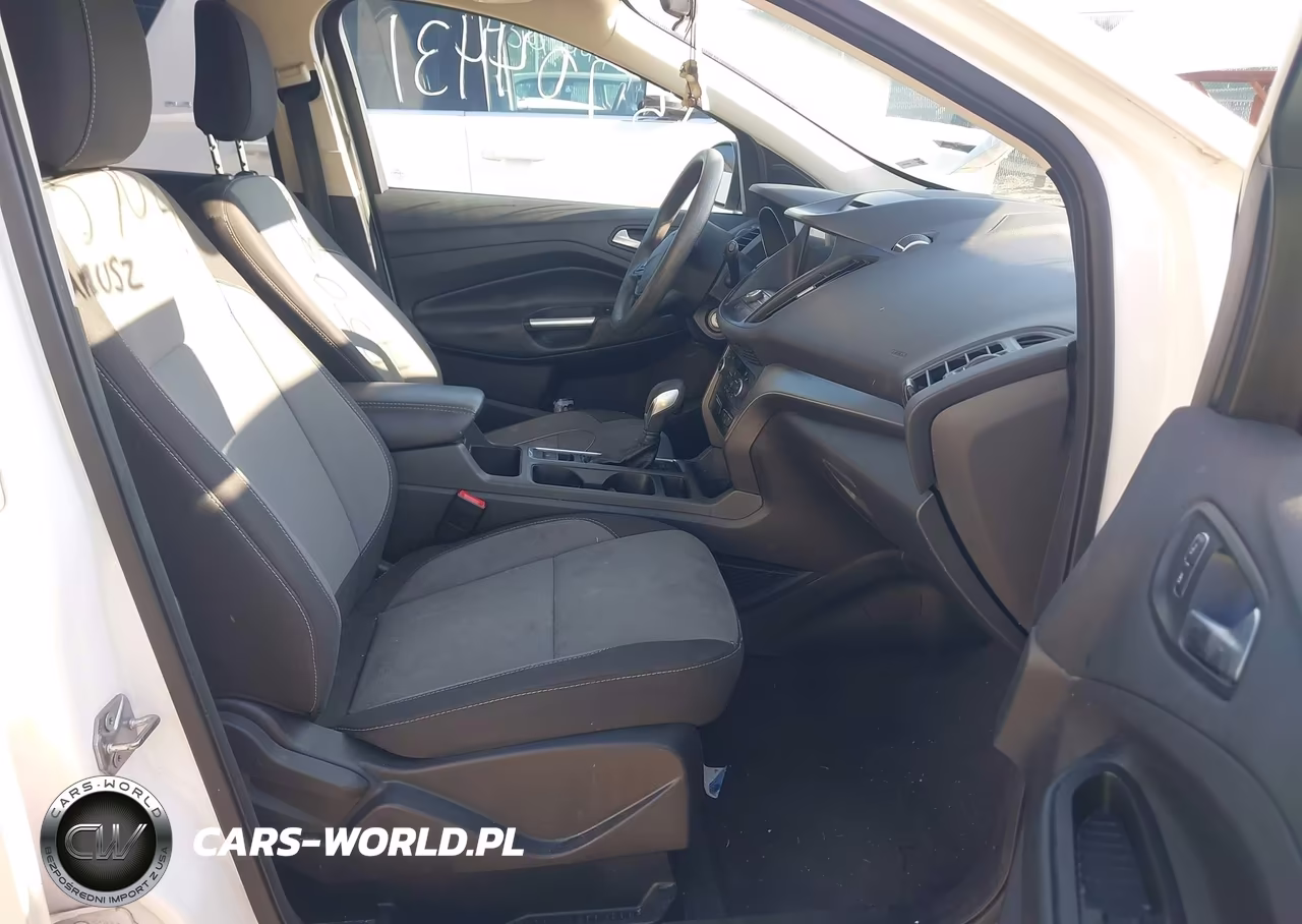 2018 Ford Escape Se VIN:1FMCU9GDXJUA50831 - 5