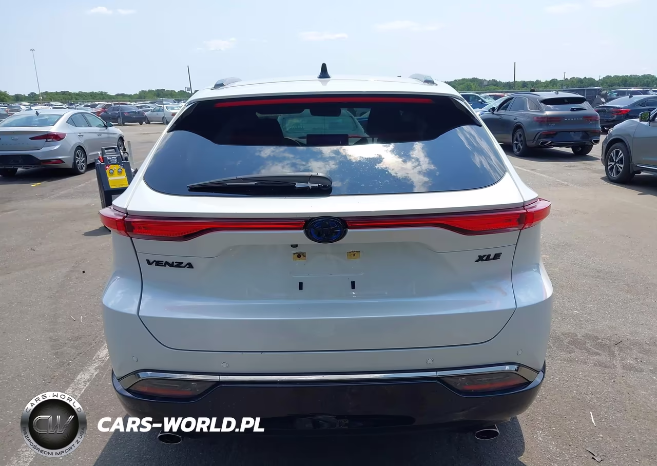 2023 Toyota Venza Nightshade Edition VIN:JTEAAAAH1PJ152722 - 16