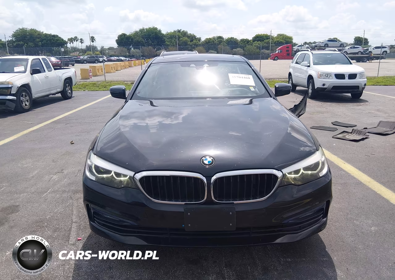 2018 BMW 530I xDrive VIN:WBAJA7C56JG909092 - 13
