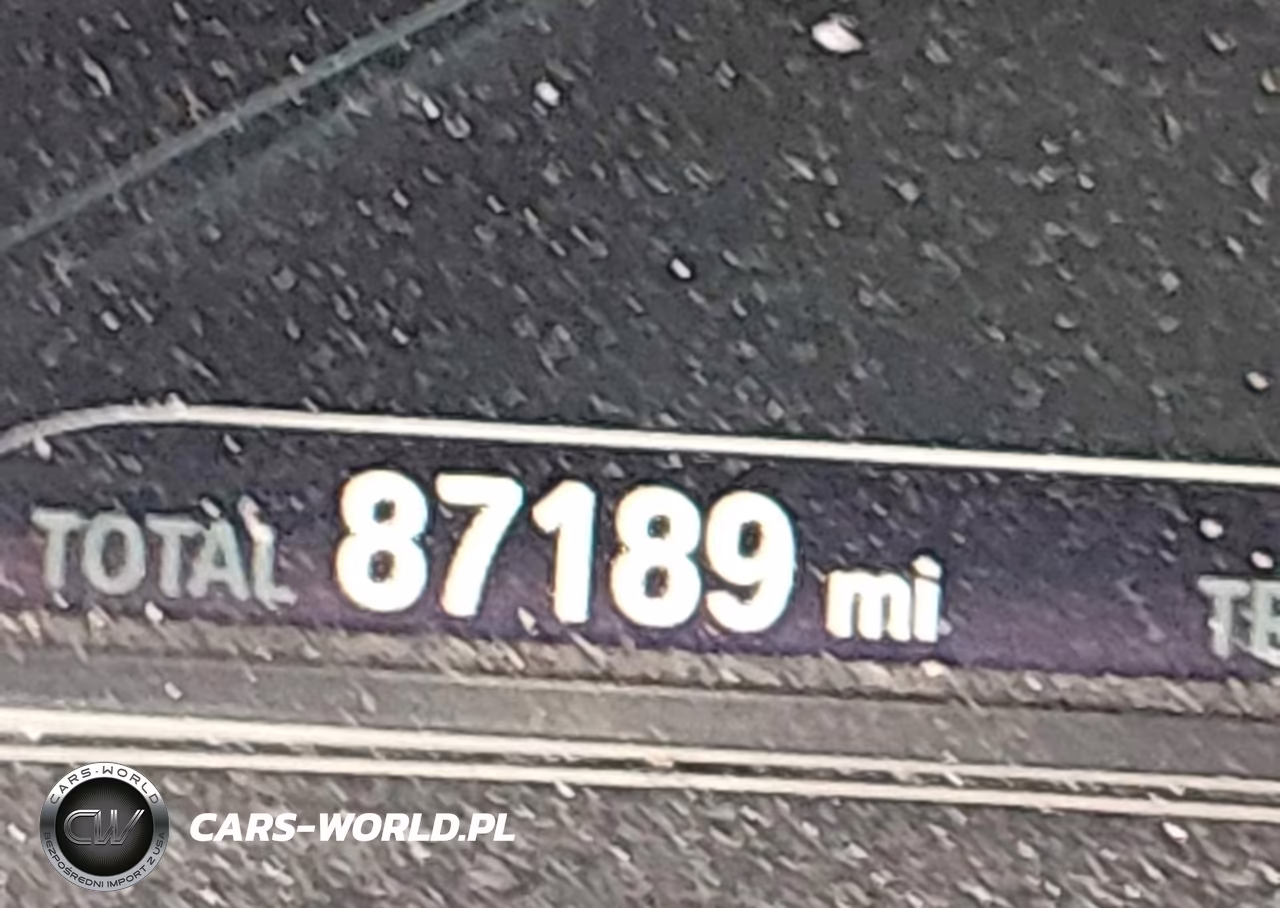 2018 BMW 530I xDrive VIN:WBAJA7C56JG909092 - 16