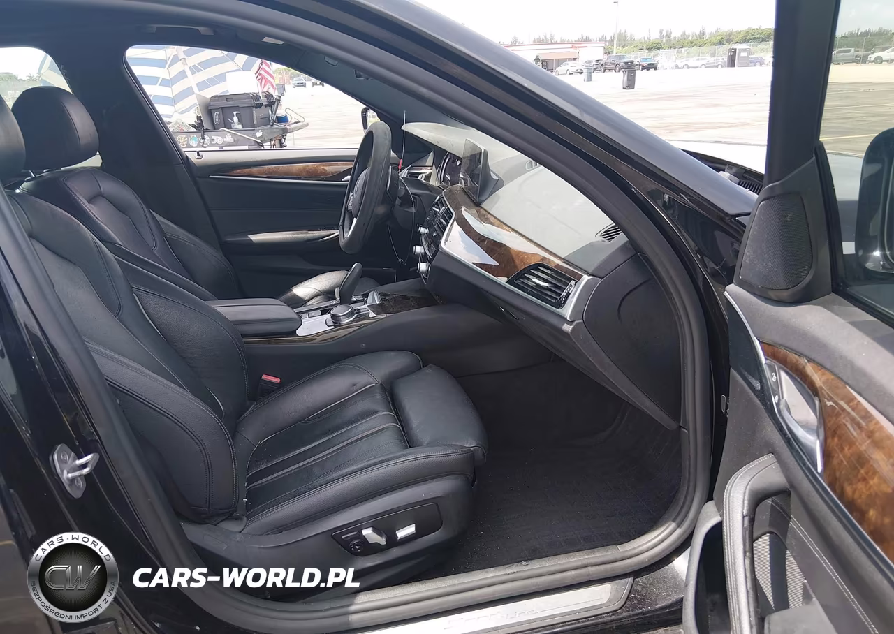 2018 BMW 530I xDrive VIN:WBAJA7C56JG909092 - 5