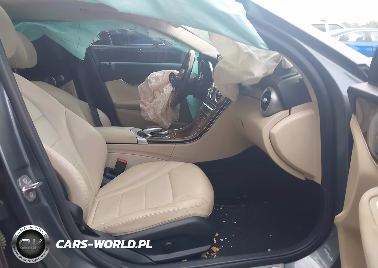 2017 Mercedes-Benz C 300 4Matic VIN:55SWF4KB8HU200358 - 5