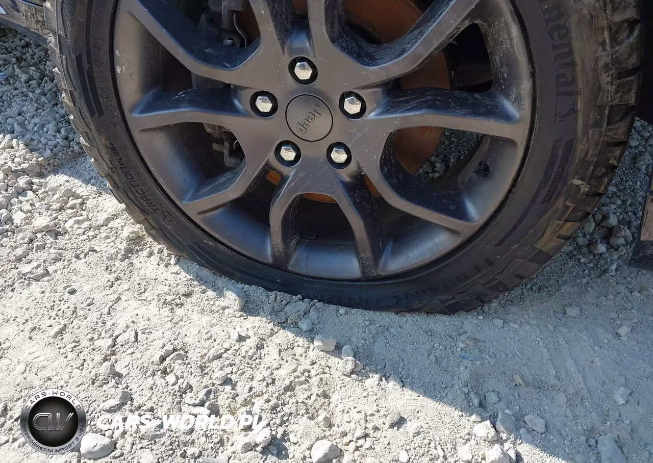 2021 Jeep Grand Cherokee High Altitude 4X4 VIN:1C4RJFCGXMC594844 - 6