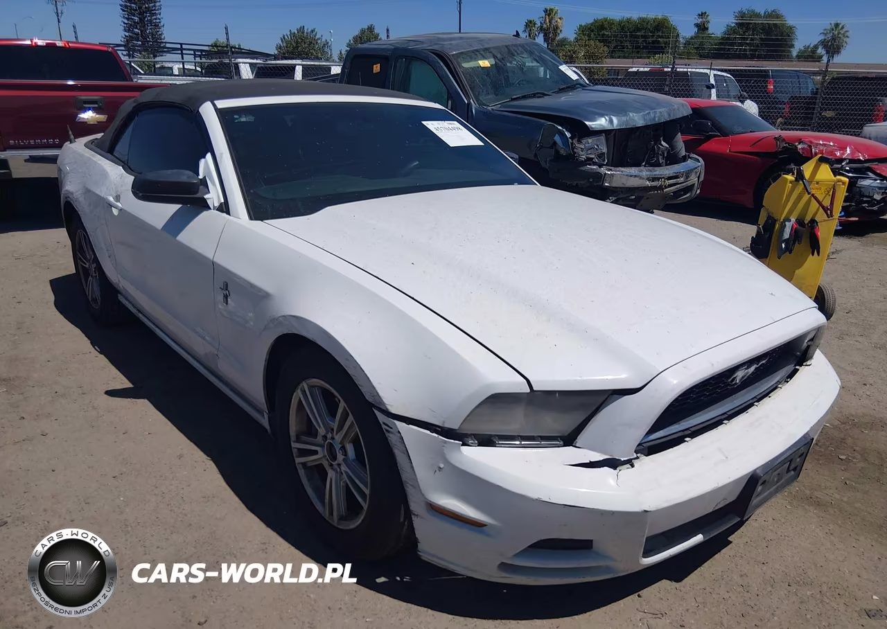 2014 Ford Mustang V6