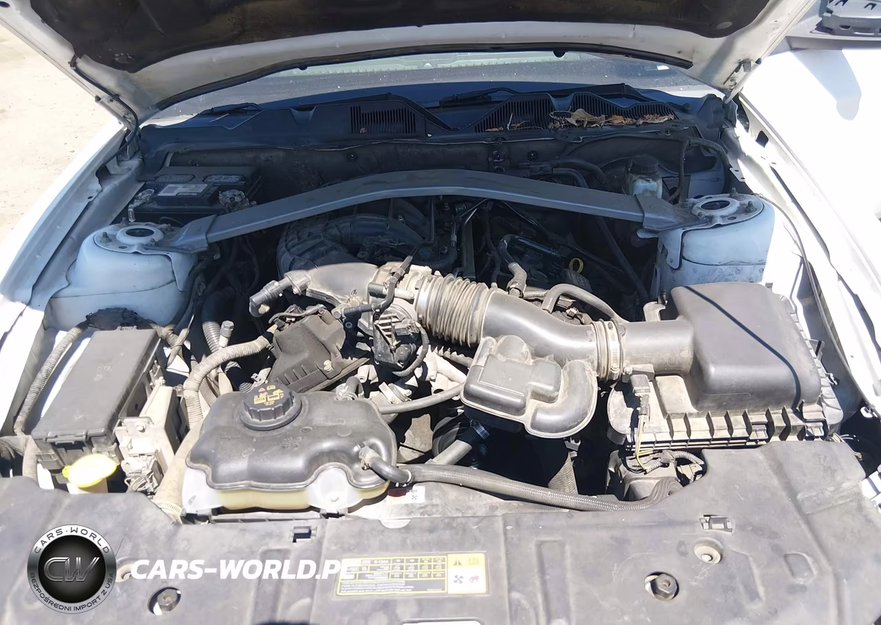 2014 Ford Mustang V6 VIN:1ZVBP8EM0E5210653 - 10