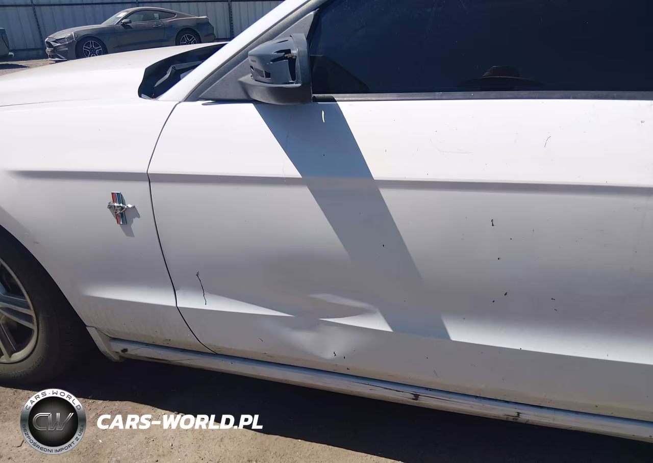 2014 Ford Mustang V6 VIN:1ZVBP8EM0E5210653 - 17
