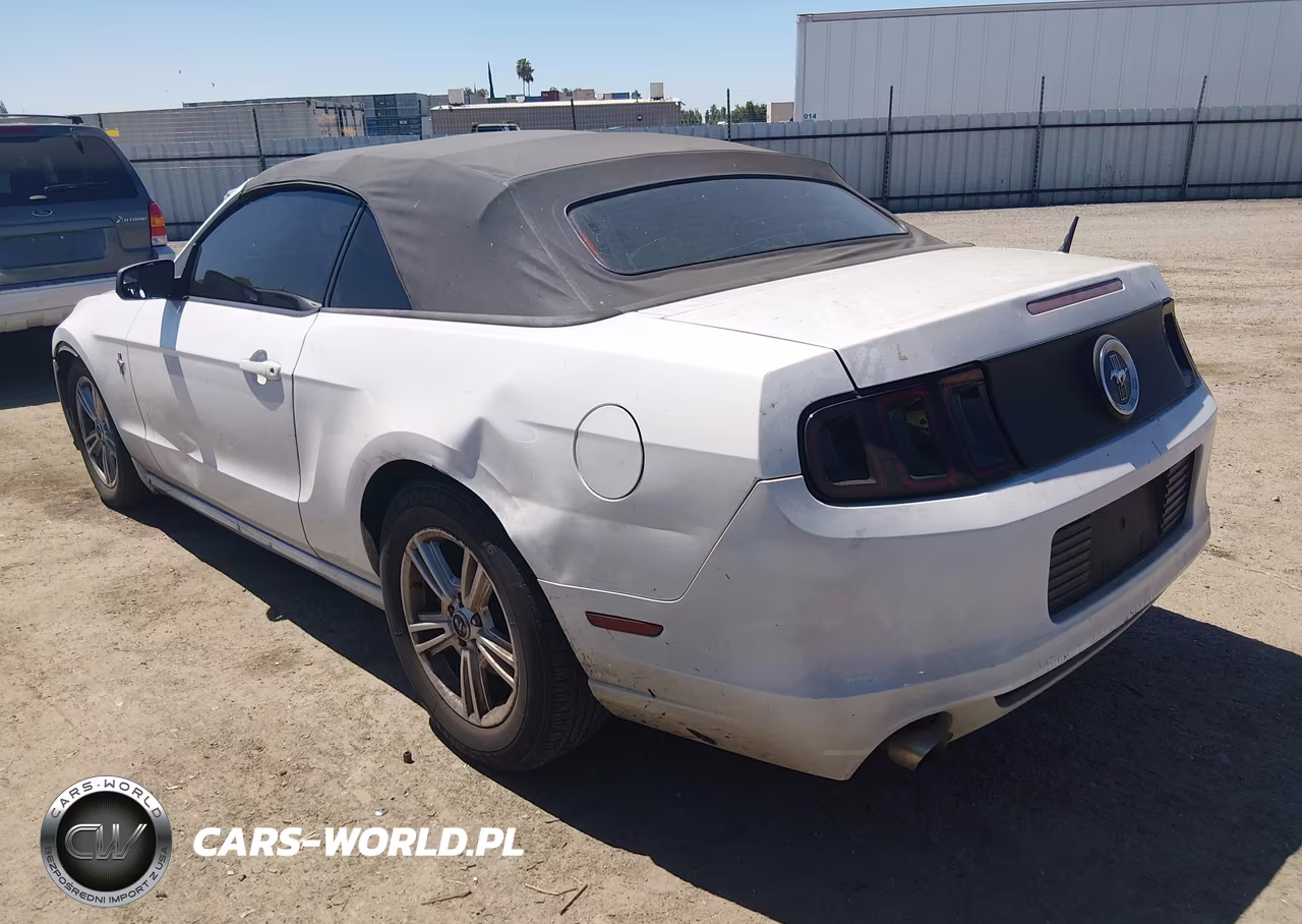 2014 Ford Mustang V6 VIN:1ZVBP8EM0E5210653 - 3