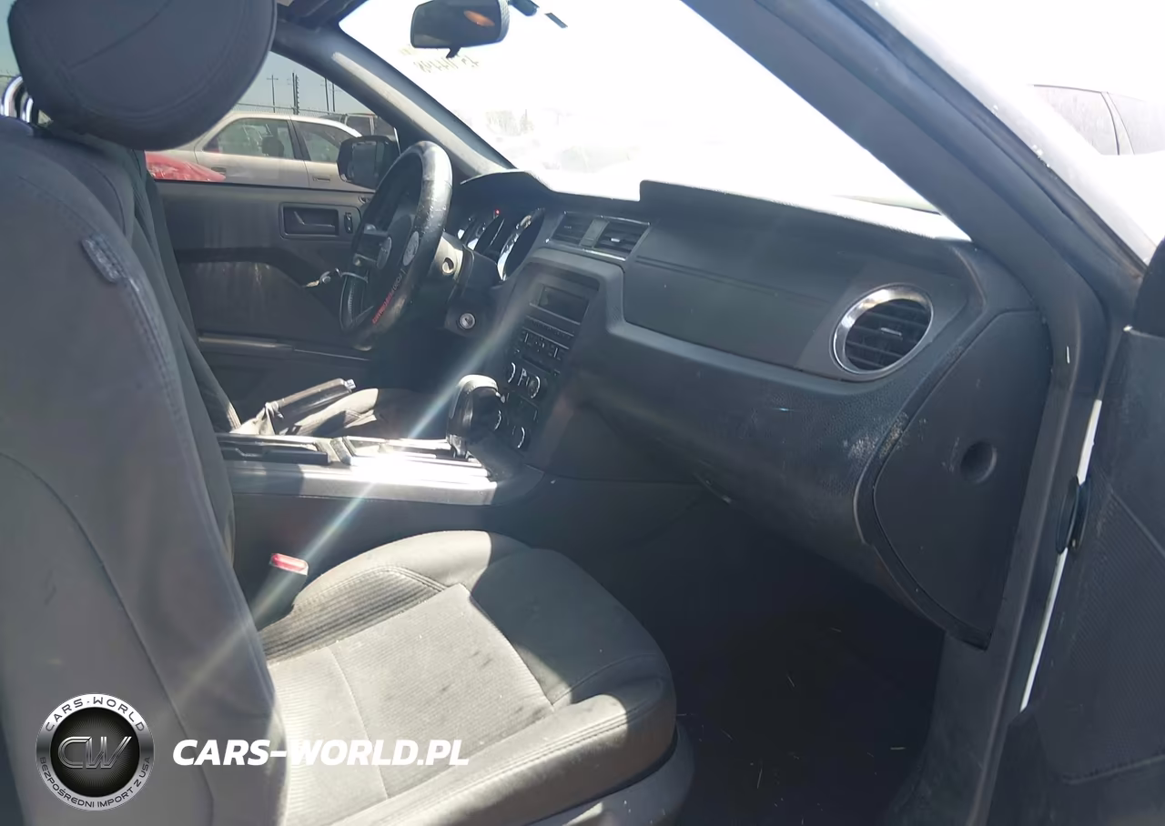 2014 Ford Mustang V6 VIN:1ZVBP8EM0E5210653 - 5