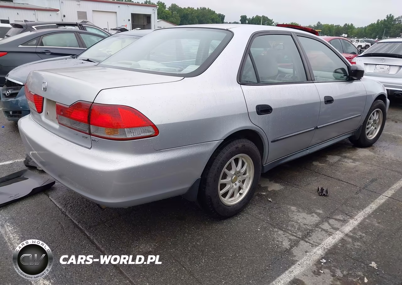 2001 Honda Accord 2.3 Dx VIN:1HGCF85451A075036 - 4