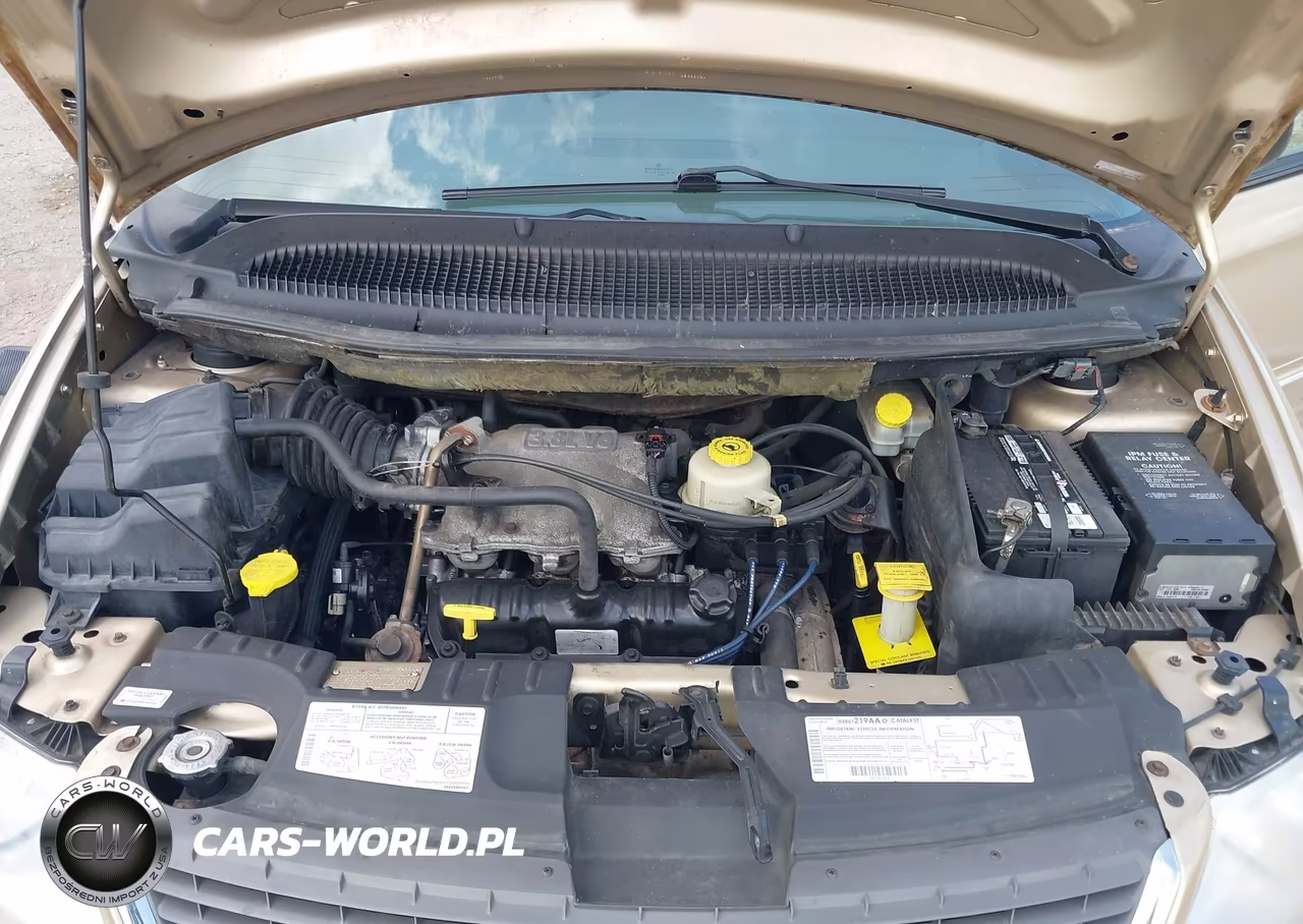 2001 Chrysler Town & Country Limited VIN:2C8GP64L61R139797 - 10