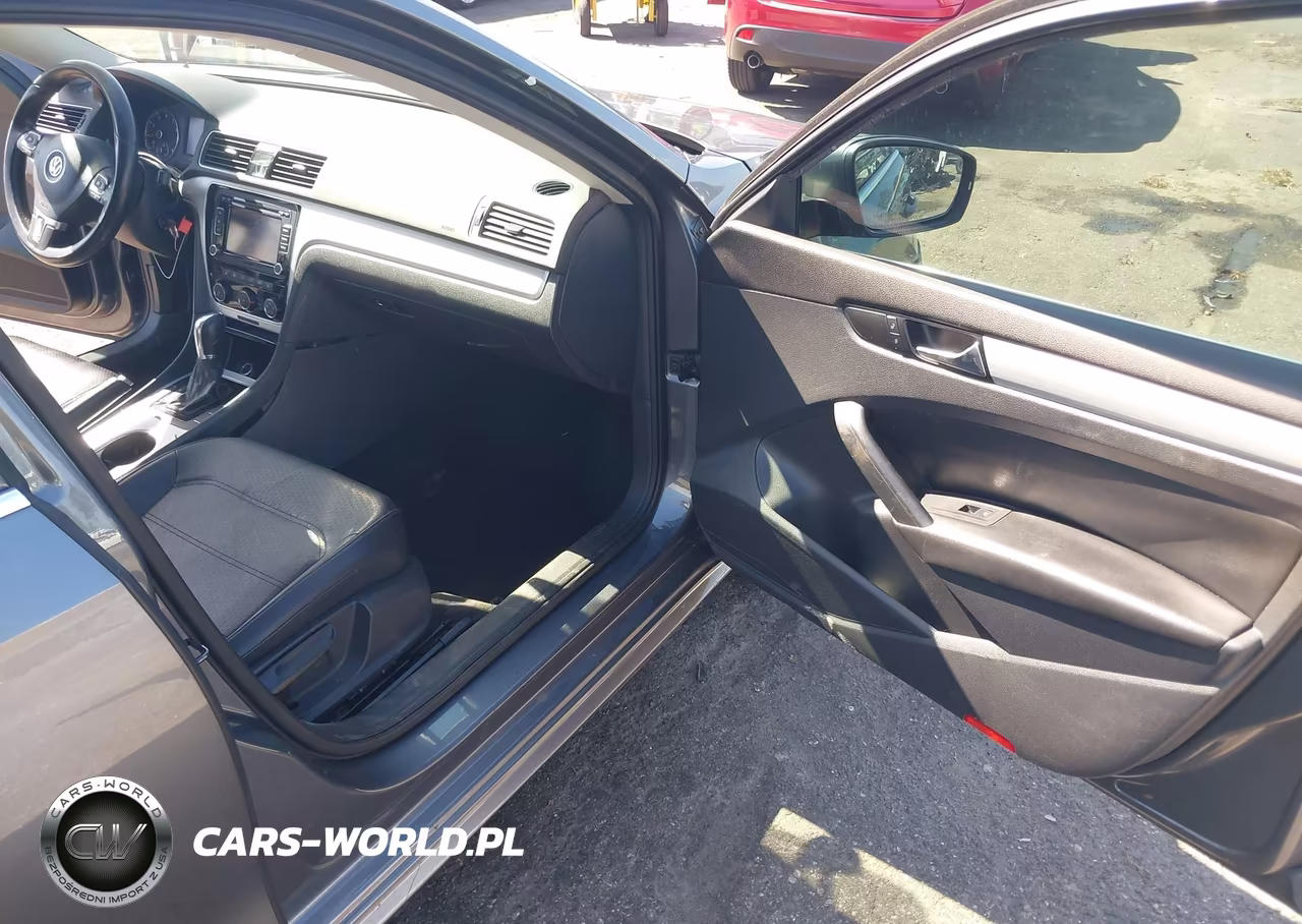2013 Volkswagen Passat 2.5L Se VIN:1VWBP7A3XDC076770 - 5
