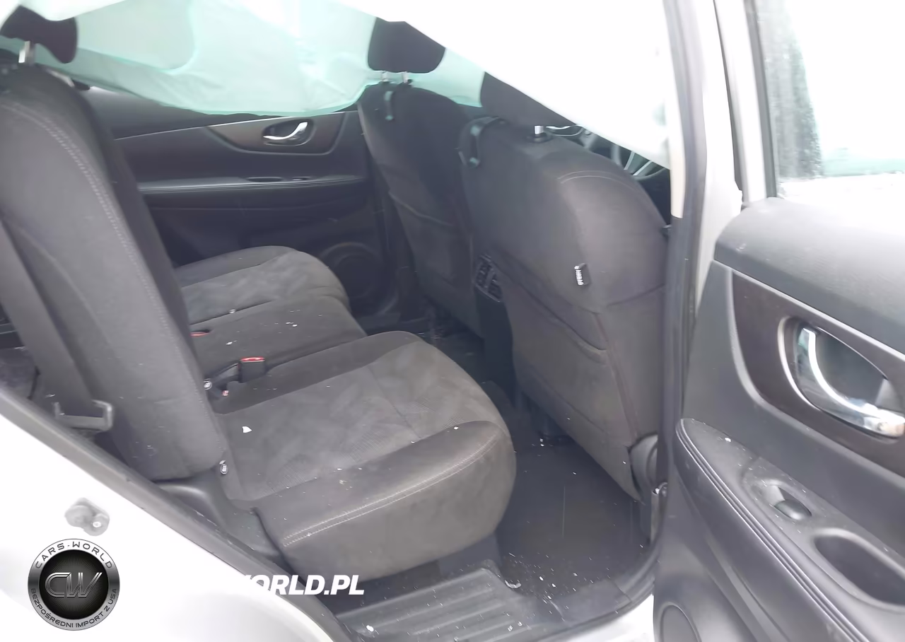 2015 Nissan Rogue S VIN:KNMAT2MV3FP586819 - 8