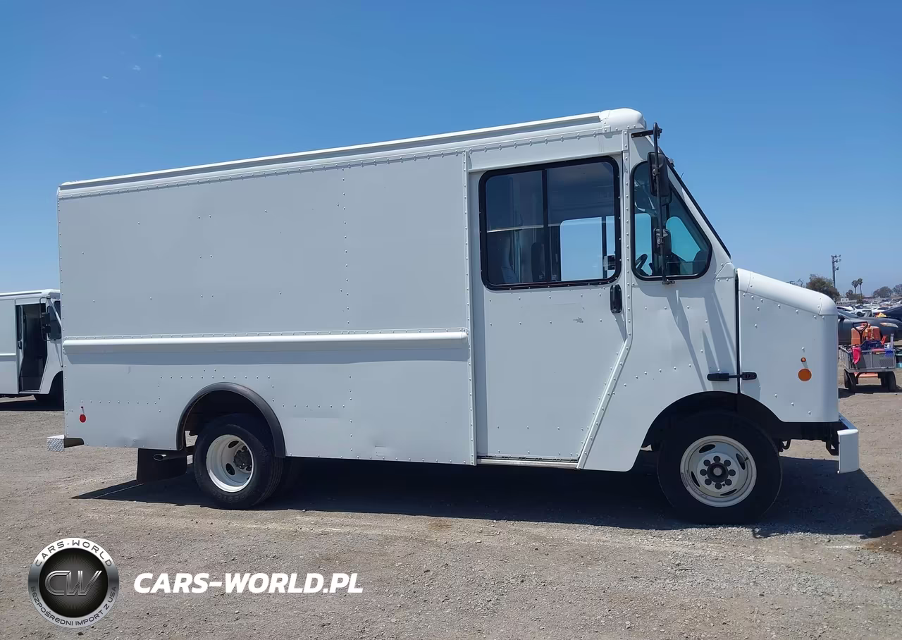 2018 Ford E-350 Stripped VIN:1FC3E3K69JDC36755 - 13