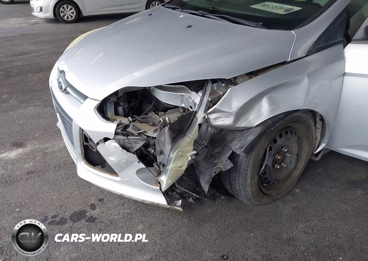 2012 Ford Focus Se VIN:1FAHP3F28CL380867 - 6