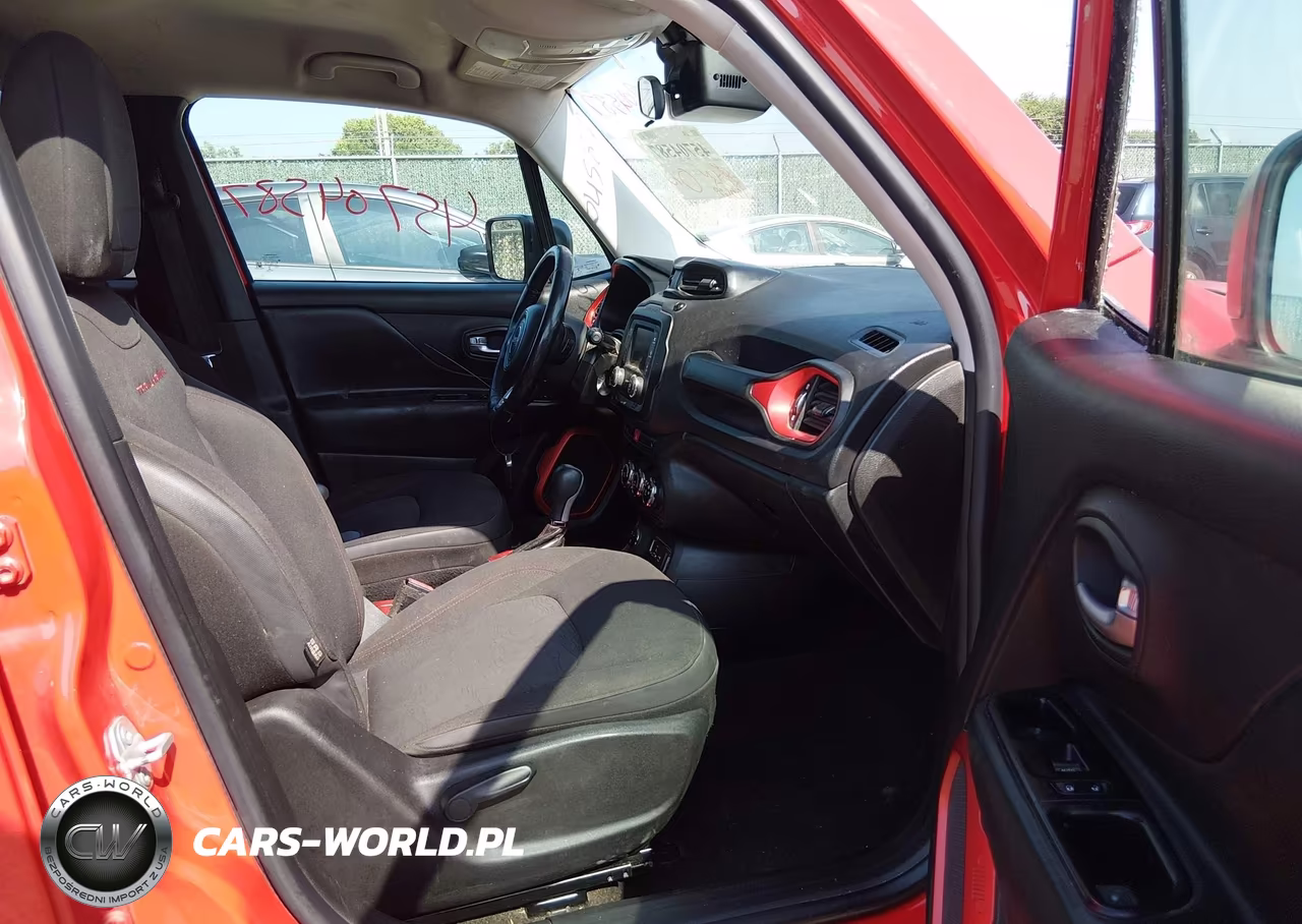 2017 Jeep Renegade Trailhawk 4X4 VIN:ZACCJBCBXHPG28138 - 5