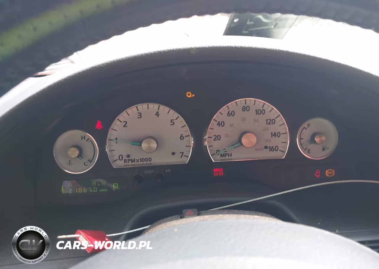 2004 Ford Thunderbird VIN:1FAHP60A24Y107932 - 7