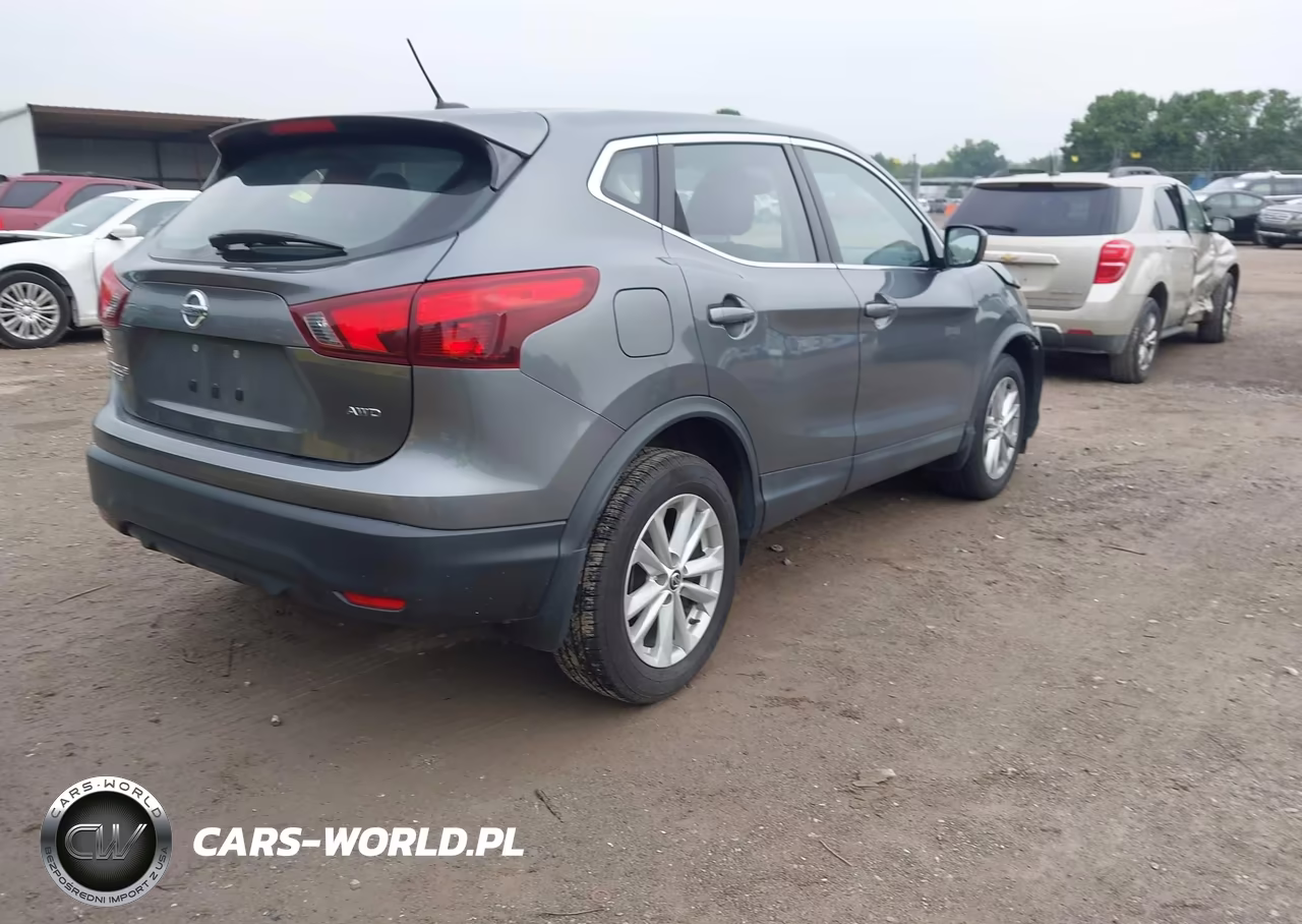 2019 Nissan Rogue Sport S VIN:JN1BJ1CRXKW311461 - 4