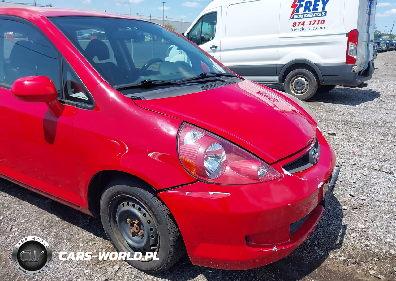 2008 Honda Fit VIN:JHMGD38498S067030 - 13