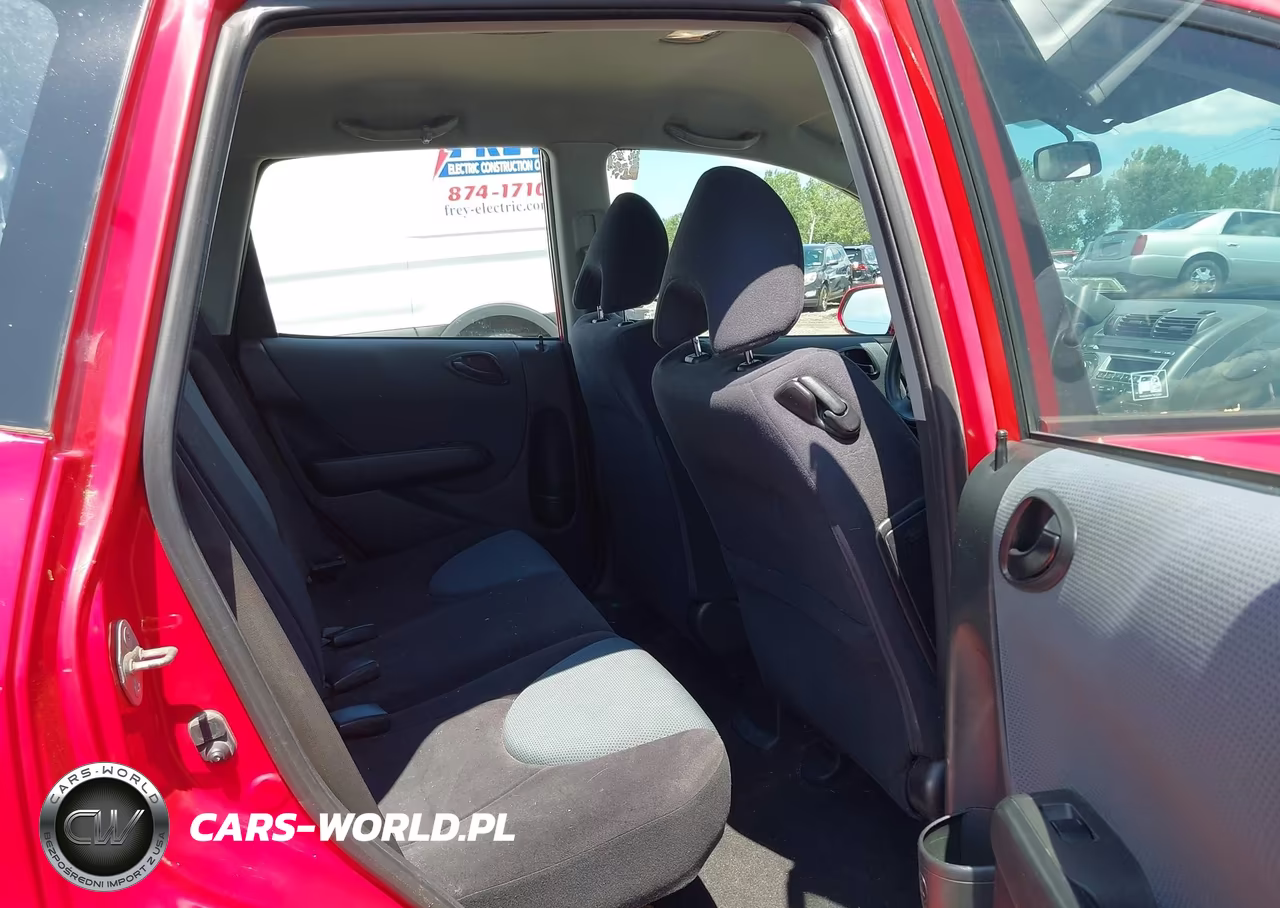 2008 Honda Fit VIN:JHMGD38498S067030 - 8