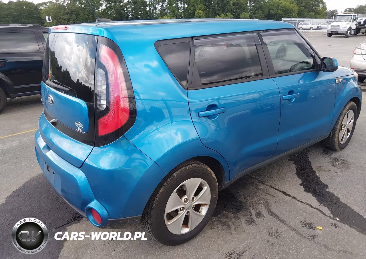 2015 Kia Soul + VIN:KNDJP3A52F7217917 - 4