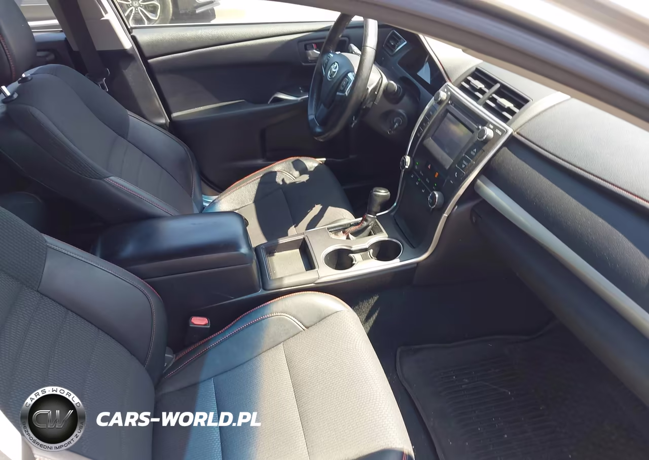 2017 Toyota Camry Se VIN:4T1BF1FK7HU311009 - 5