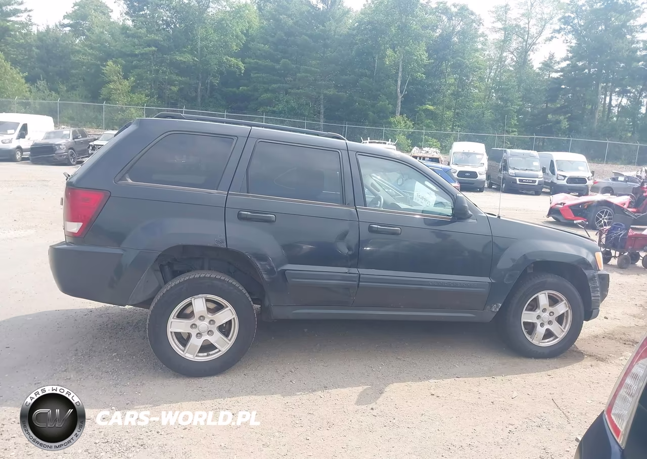 2005 Jeep Grand Cherokee Laredo VIN:1J4GR48KX5C501673 - 14