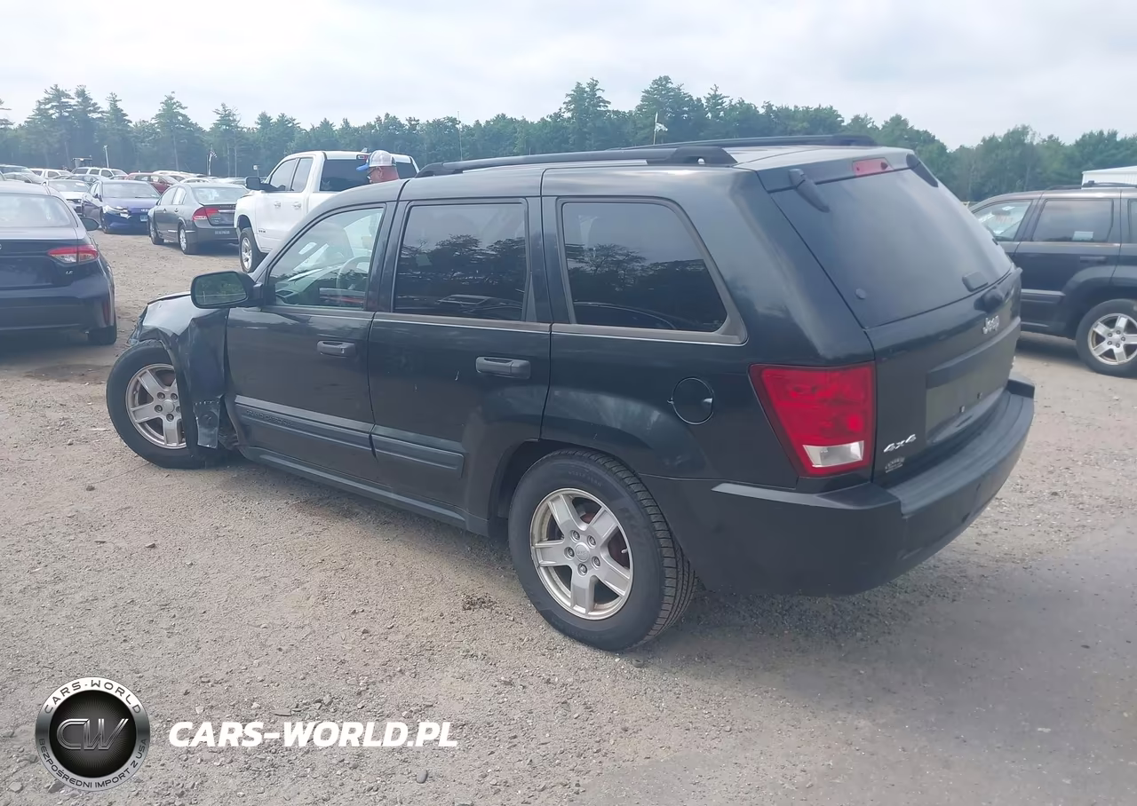 2005 Jeep Grand Cherokee Laredo VIN:1J4GR48KX5C501673 - 3