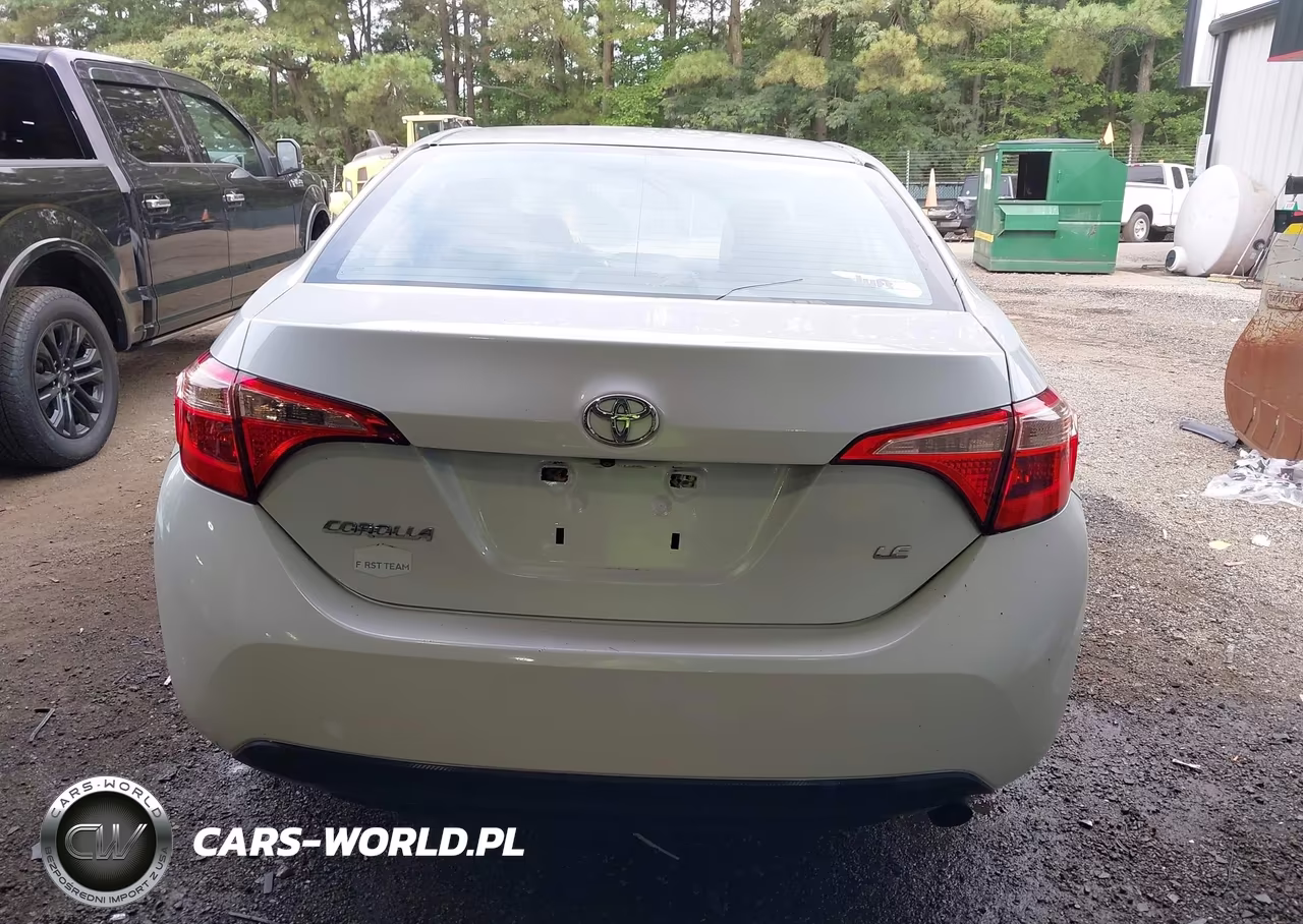 2017 Toyota Corolla Le VIN:5YFBURHE5HP692162 - 17