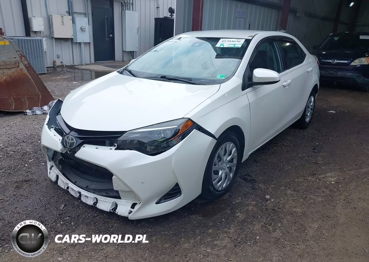 2017 Toyota Corolla Le VIN:5YFBURHE5HP692162 - 2