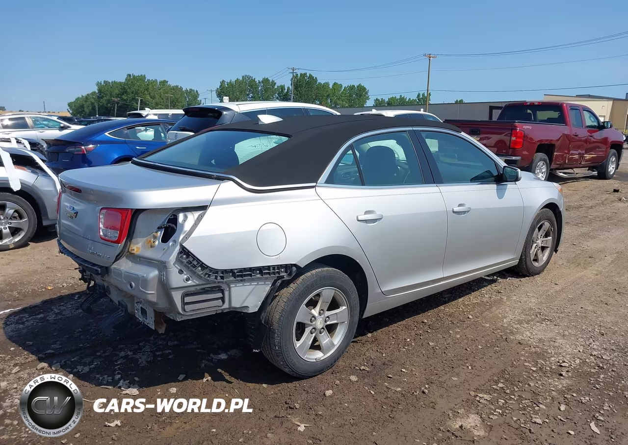 2015 Chevrolet Malibu 1Lt VIN:1G11C5SL2FF184596 - 4