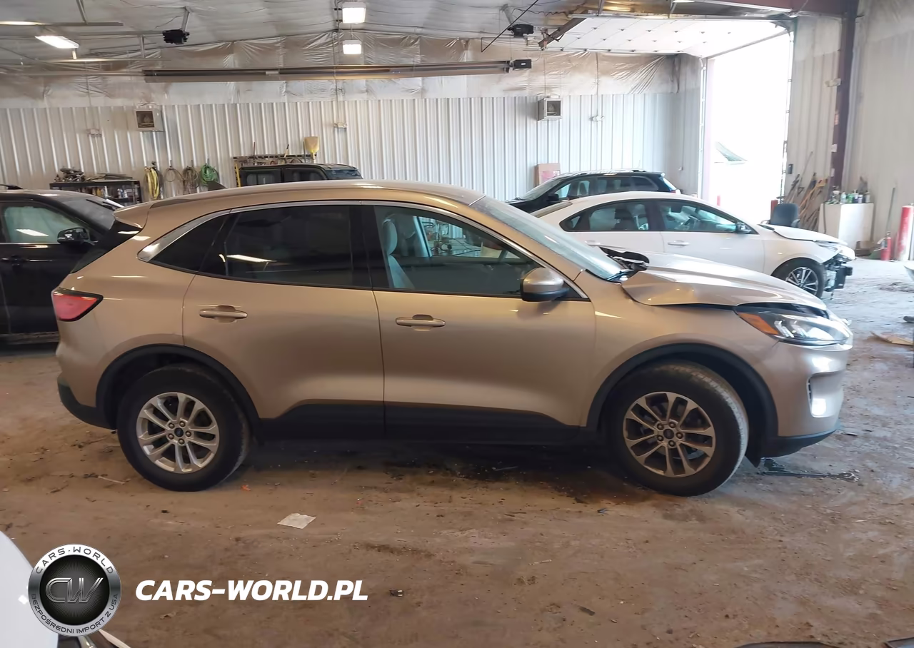 2021 Ford Escape Se VIN:1FMCU9G6XMUA22548 - 13