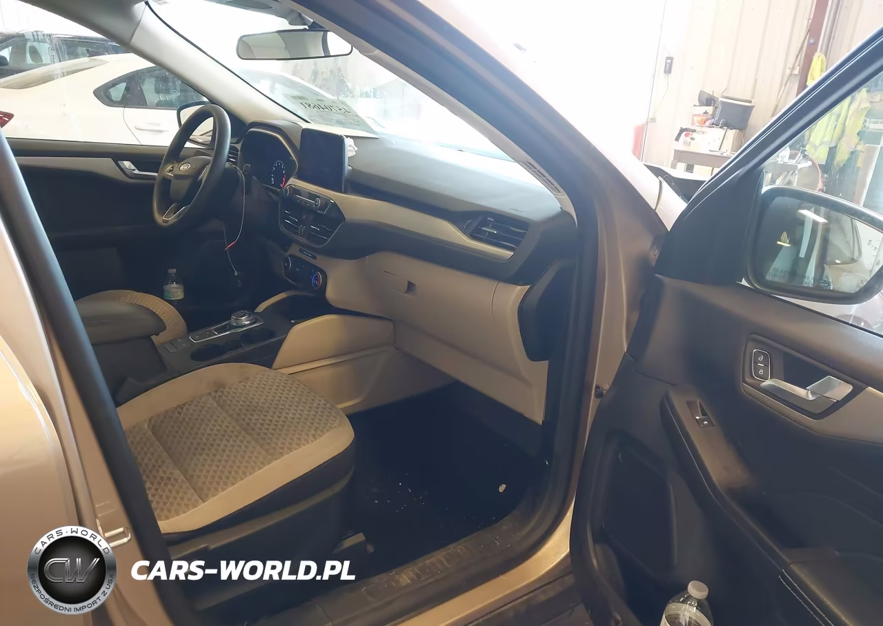 2021 Ford Escape Se VIN:1FMCU9G6XMUA22548 - 5
