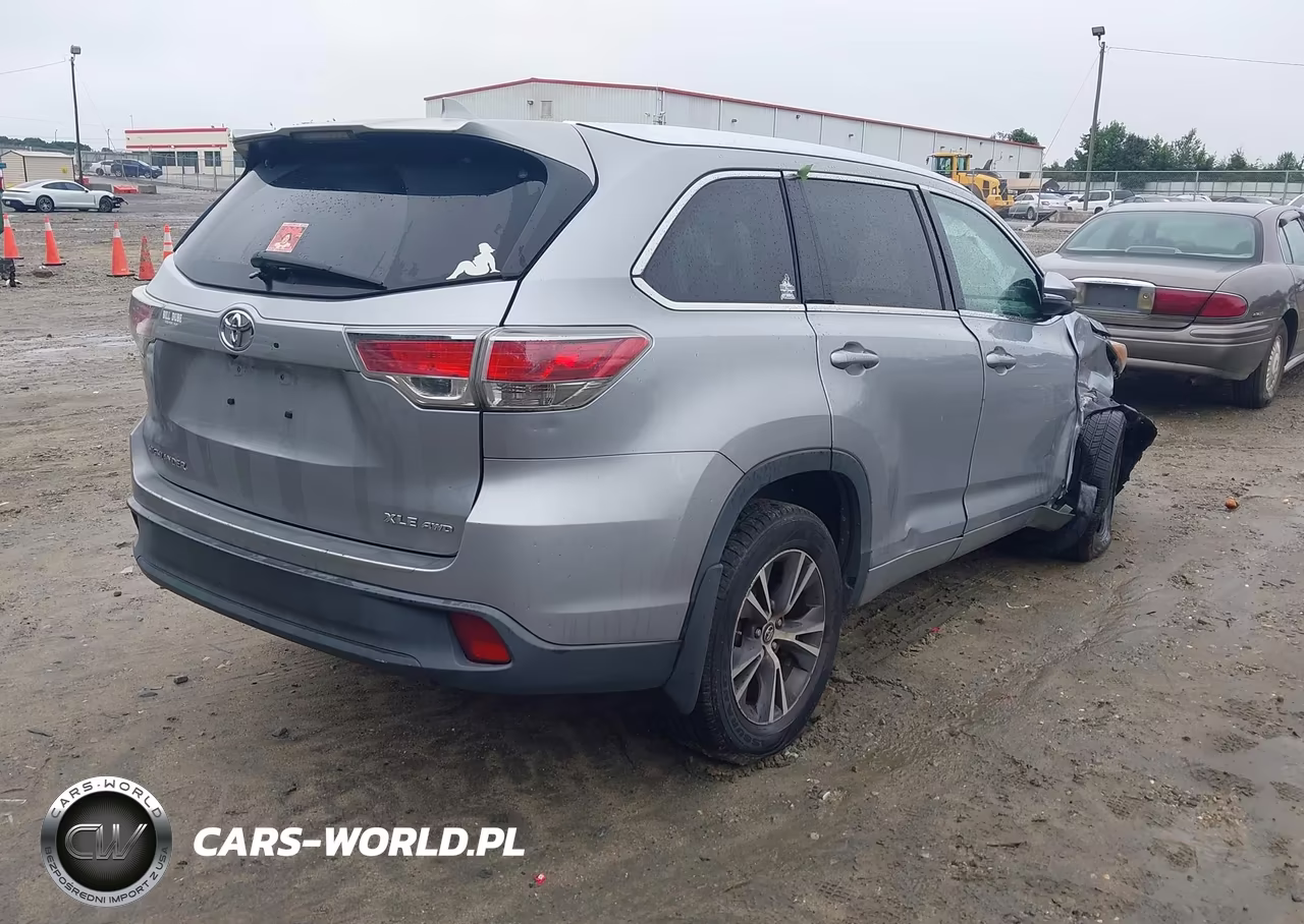 2016 Toyota Highlander Xle V6 VIN:5TDJKRFH8GS356171 - 4