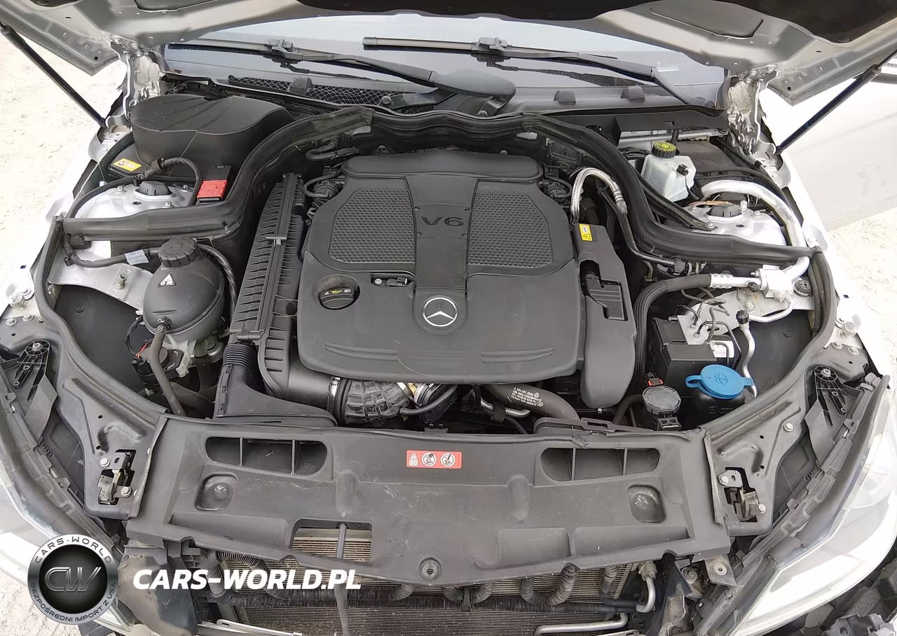 2013 Mercedes-Benz C 300 Sport 4Matic VIN:WDDGF8AB0DA817020 - 10