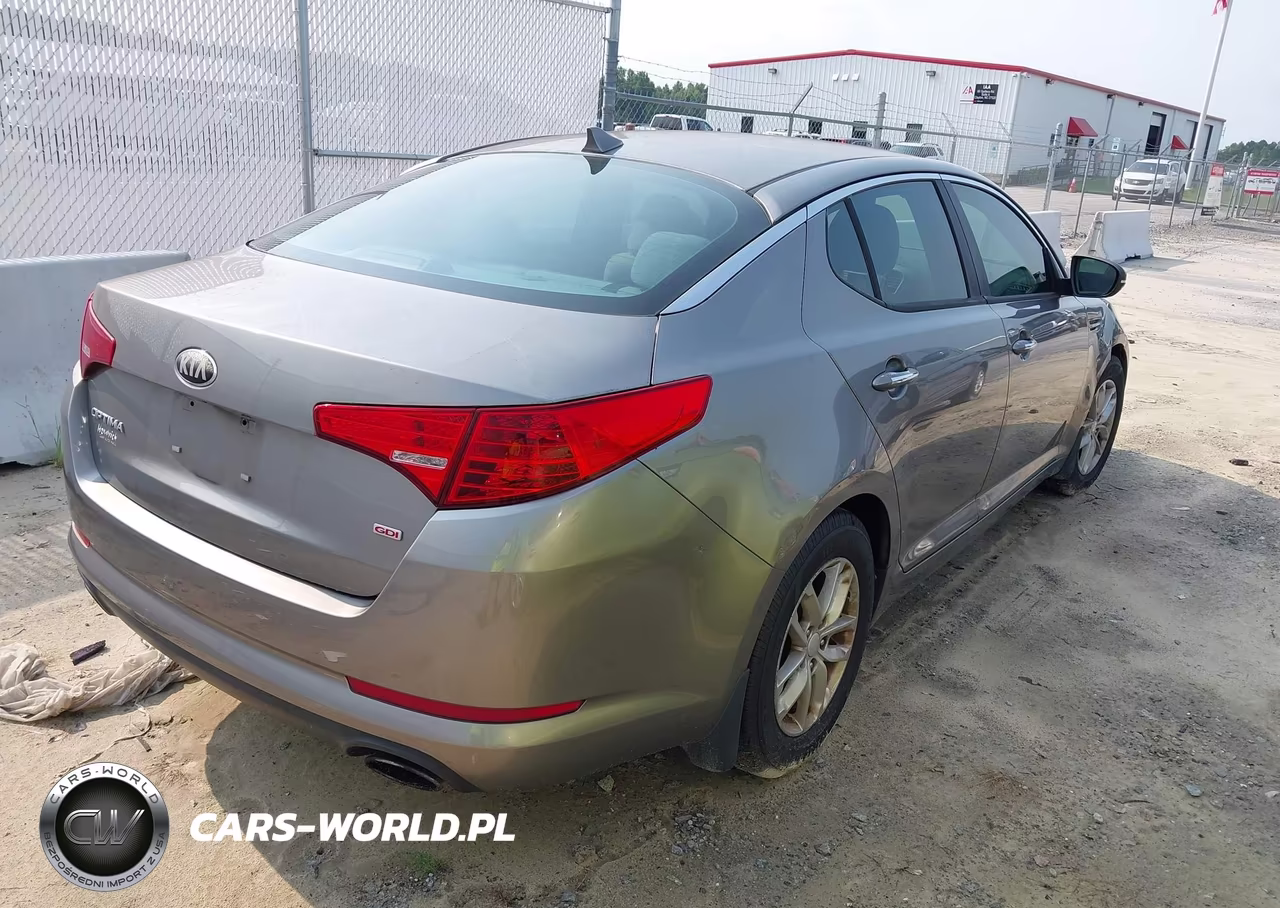 2013 Kia Optima Lx VIN:5XXGM4A77DG210945 - 4