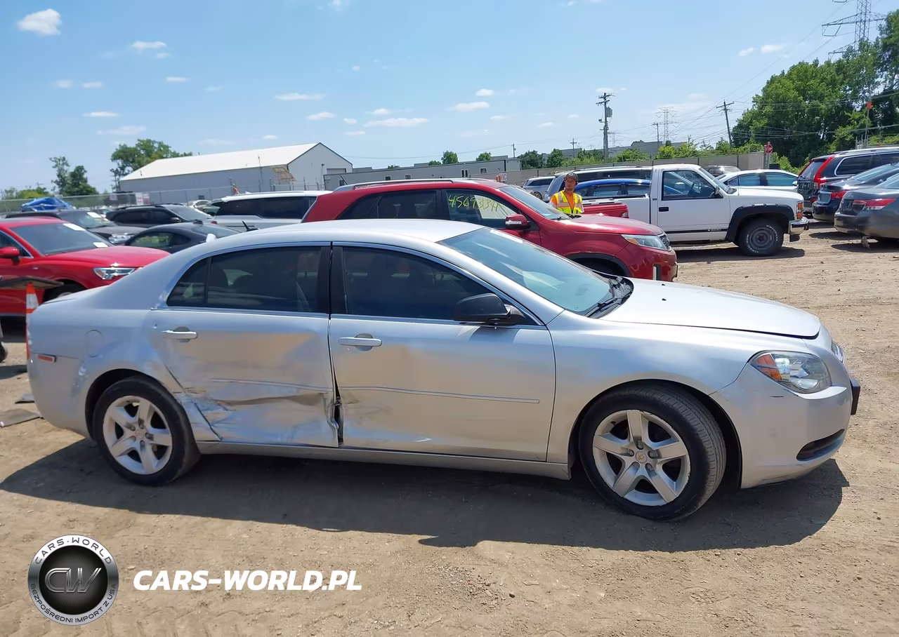 2011 Chevrolet Malibu Ls VIN:1G1ZB5E14BF170192 - 13