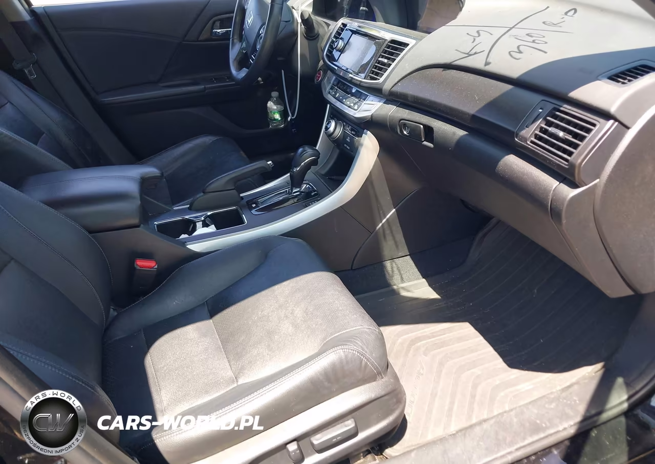 2015 Honda Accord Hybrid Touring VIN:1HGCR6F71FA009093 - 5