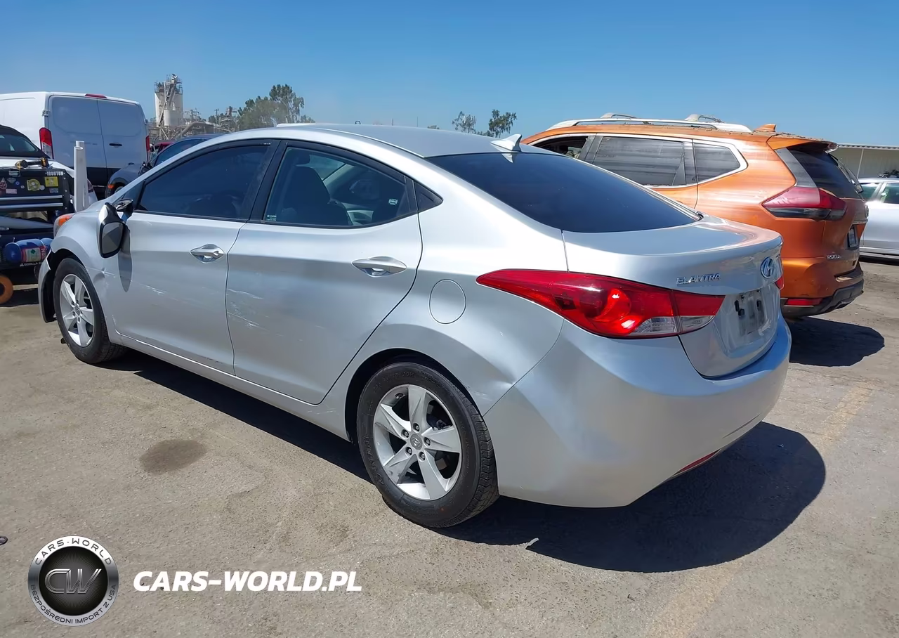 2013 Hyundai Elantra Gls VIN:KMHDH4AE1DU884388 - 3