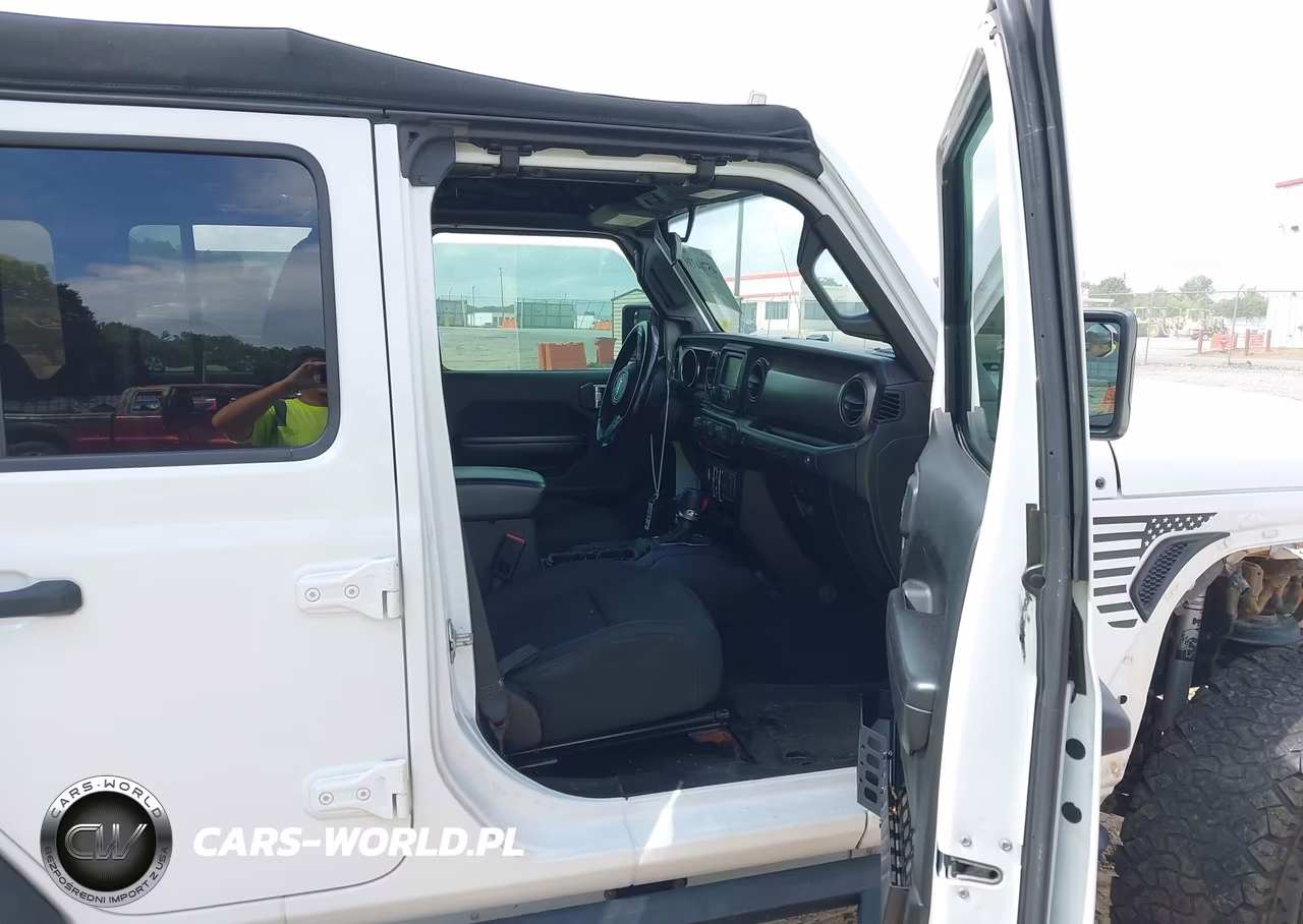 2020 Jeep Wrangler Unlimited Willys Edition VIN:1C4HJXDN5LW225658 - 5