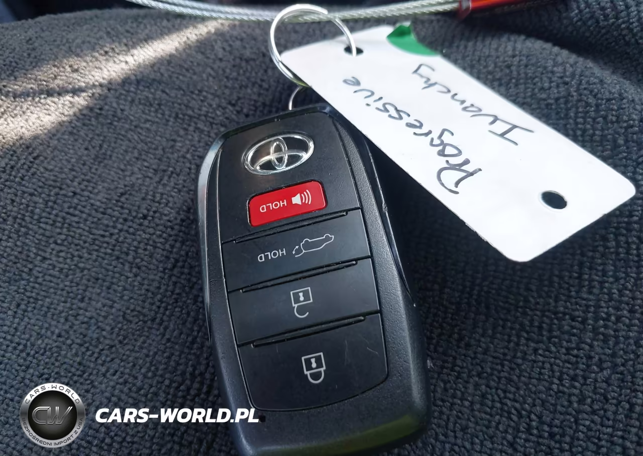 2023 Toyota Venza Le VIN:JTEAAAAH1PJ130655 - 11