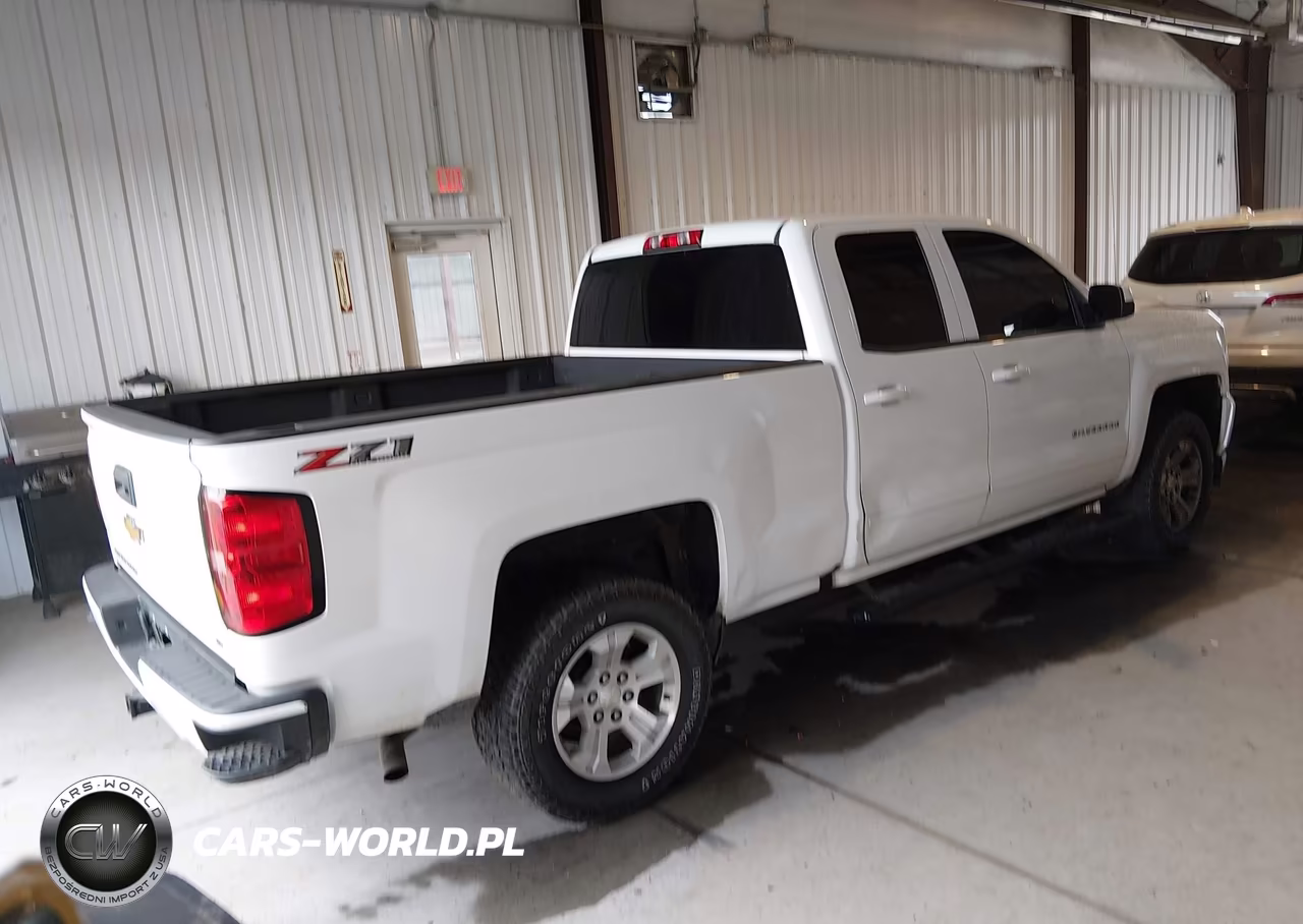 2018 Chevrolet Silverado 1500 2Lt VIN:1GCVKREC3JZ265435 - 4