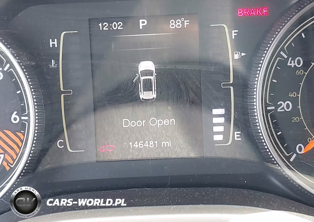 2015 Jeep Cherokee Latitude VIN:1C4PJMCB8FW635599 - 15