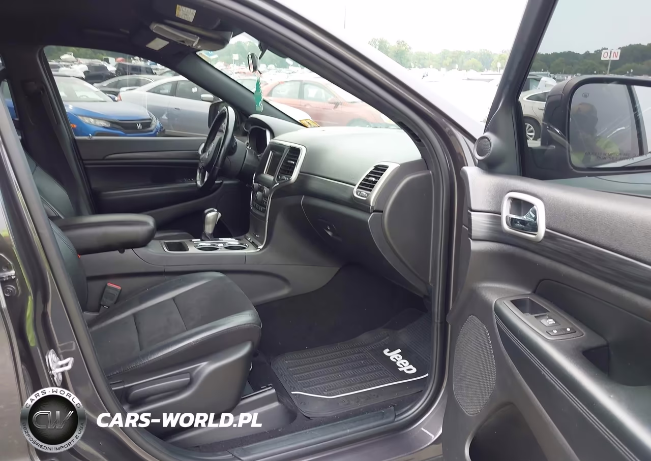 2021 Jeep Grand Cherokee Laredo E 4X4 VIN:1C4RJFAG3MC541468 - 5