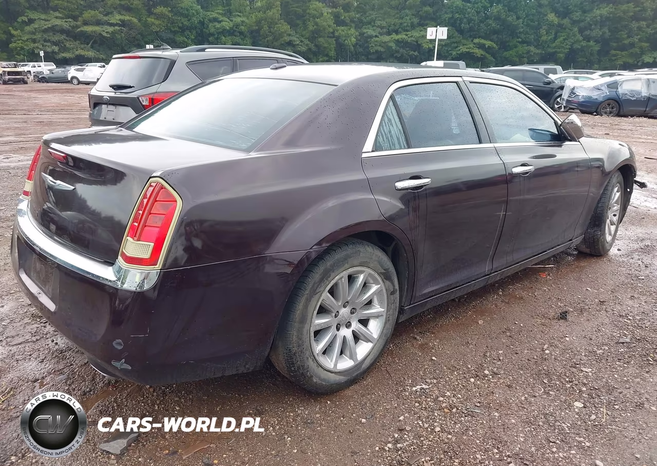 2012 Chrysler 300 Limited VIN:2C3CCACG4CH224184 - 4