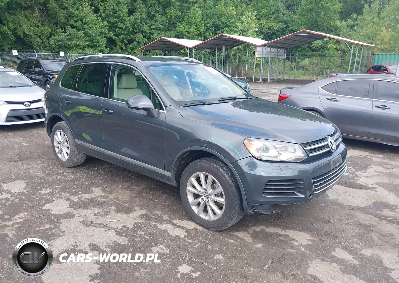 2014 Volkswagen Touareg 3.6L Sport – zdjęcie 1 z 16