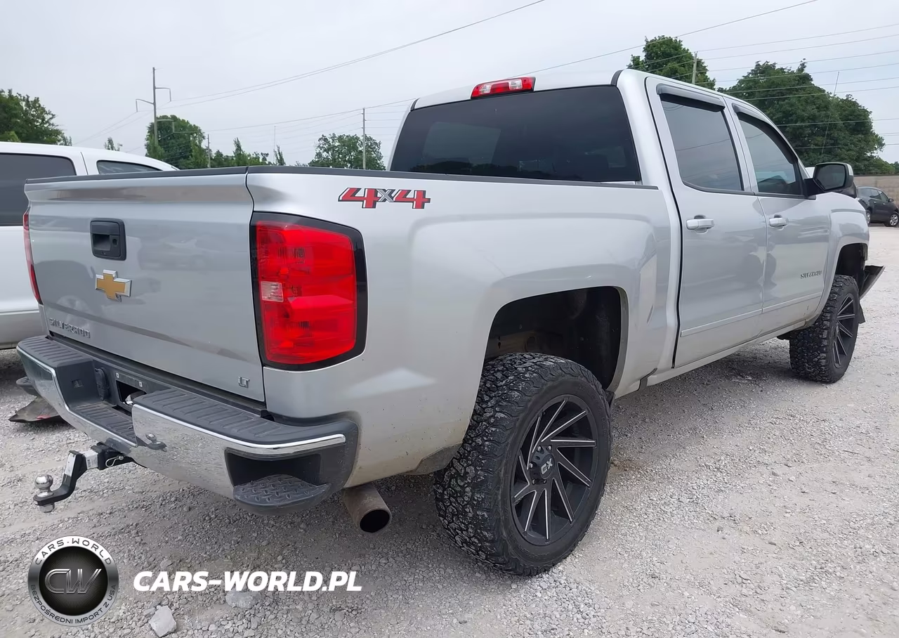 2018 Chevrolet Silverado 1500 1Lt VIN:3GCUKREC0JG501907 - 4