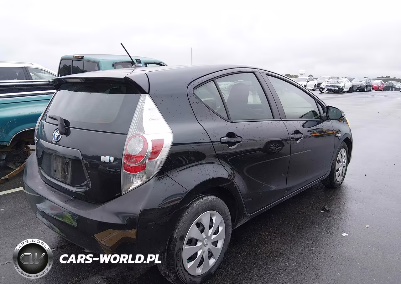 2012 Toyota Prius C One VIN:JTDKDTB34C1021938 - 4