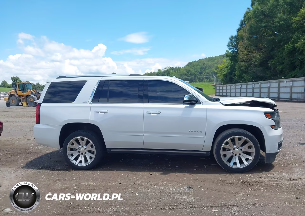2016 Chevrolet Tahoe Ltz VIN:1GNSKCKC8GR478255 - 13