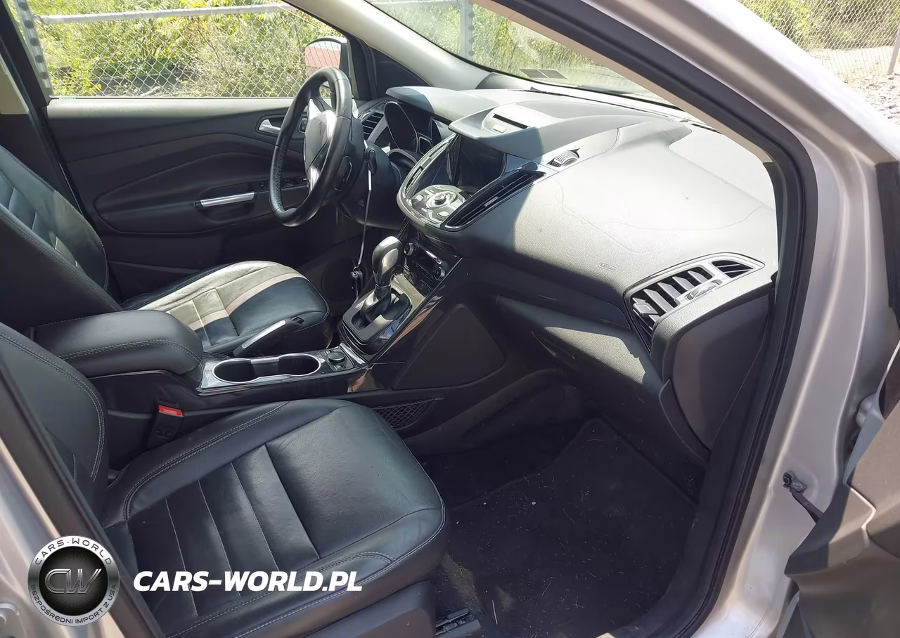 2016 Ford Escape Titanium VIN:1FMCU0JX3GUB43679 - 5
